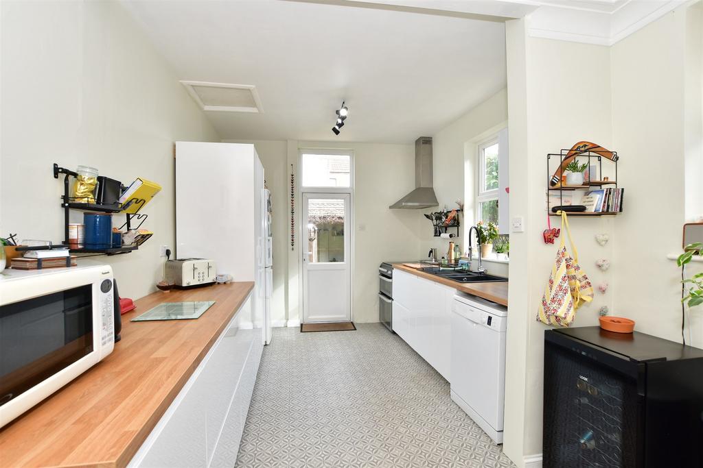 Kitchen/ Breakfast Room