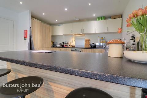 17 Ivory Close, Stoke-on-trent, ST1 3GG
