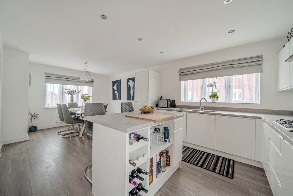 Kitchen/Dining Room