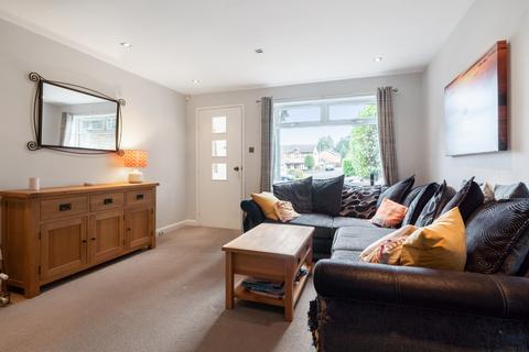 74 Carleton Drive, Giffnock, Glasgow, G46 6AQ