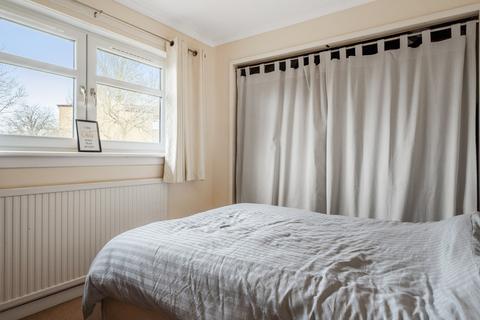 74 Carleton Drive, Giffnock, Glasgow, G46 6AQ