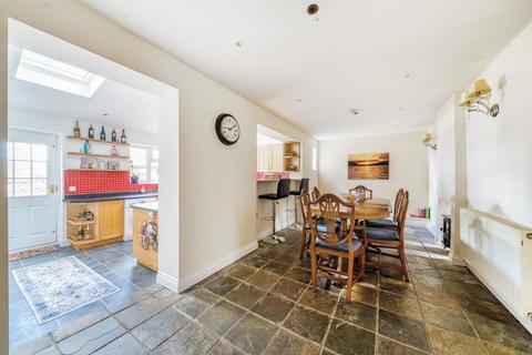 48 Broadley Green, Windlesham, GU20 6AL