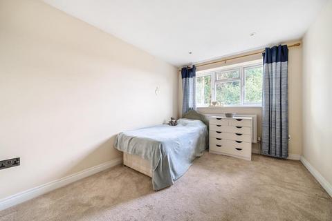 48 Broadley Green, Windlesham, GU20 6AL