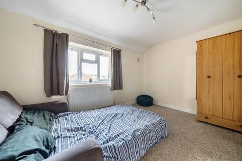 48 Broadley Green, Windlesham, GU20 6AL