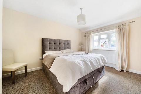 48 Broadley Green, Windlesham, GU20 6AL