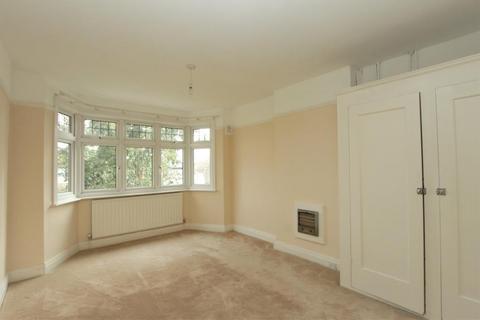 8 Regent Close, Harrow, HA3 0SF