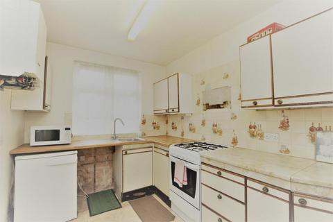 8 Regent Close, Harrow, HA3 0SF