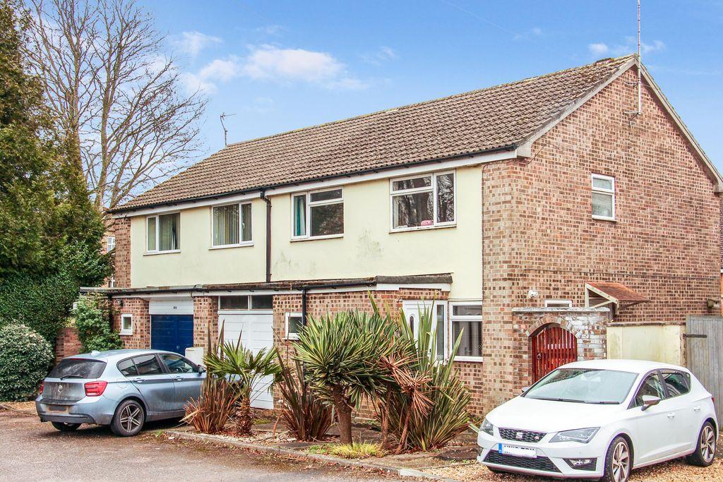Preston Road, Yeovil BA20 2BW 4 bed semidetached house £260,000