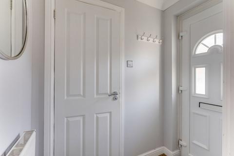10 Belgrave Close, Rayleigh, SS6 9GD