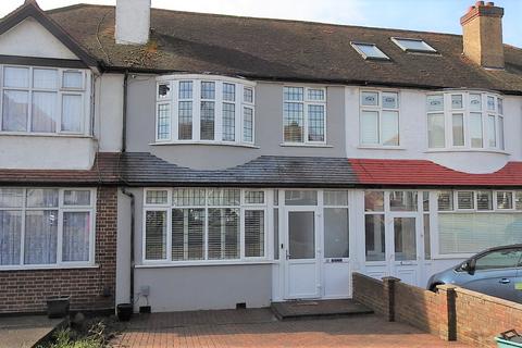 18 Braemar Road, Worcester Park, KT4 8SW