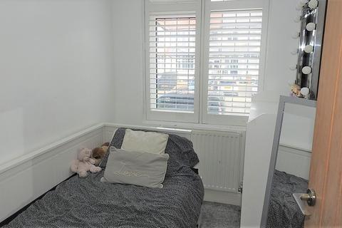 18 Braemar Road, Worcester Park, KT4 8SW