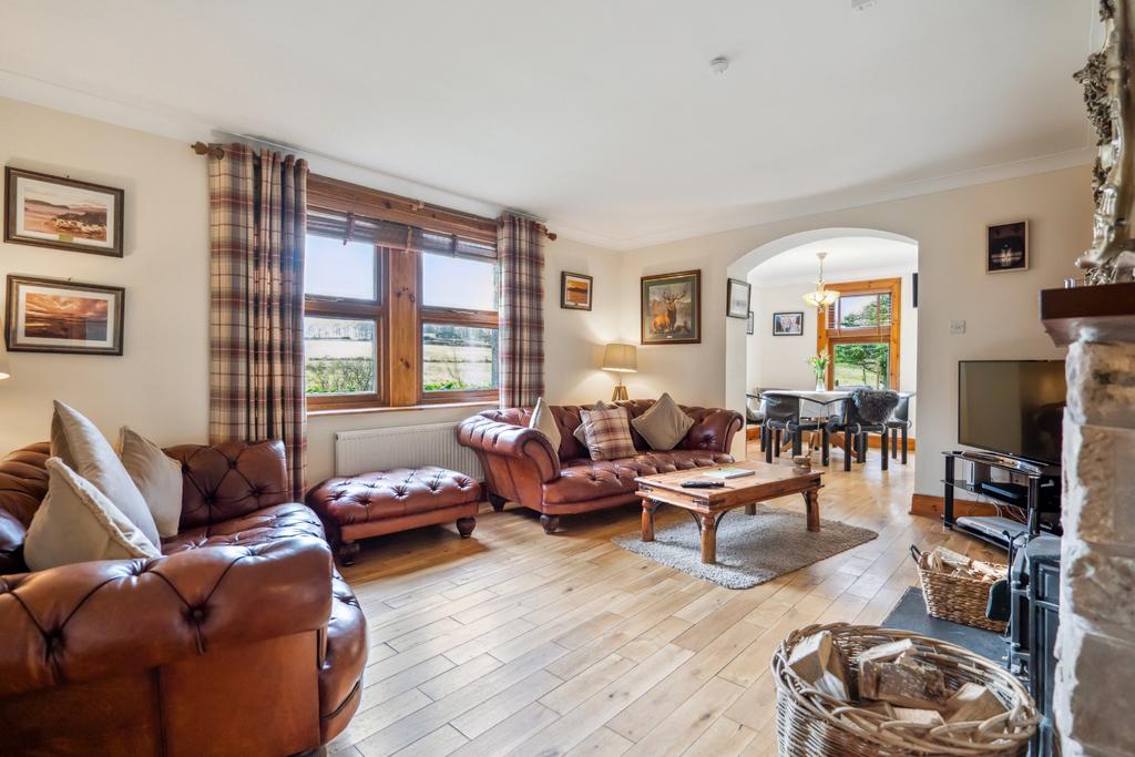 Kilmaronock Cottage, Gartocharn, Alexandria, West Dunbartonshire, G83