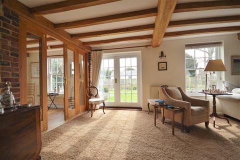 4 bedroom detached house to rent, Funtington, Chichester, PO18