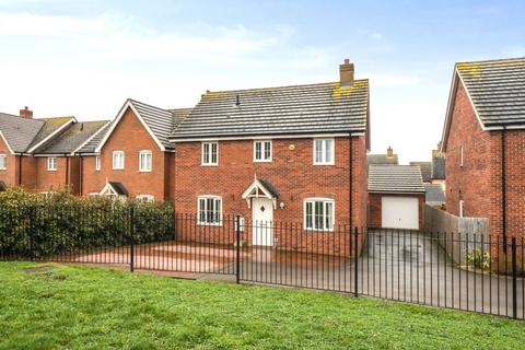 4 bedroom detached house for sale, Markham Rise, Bedford