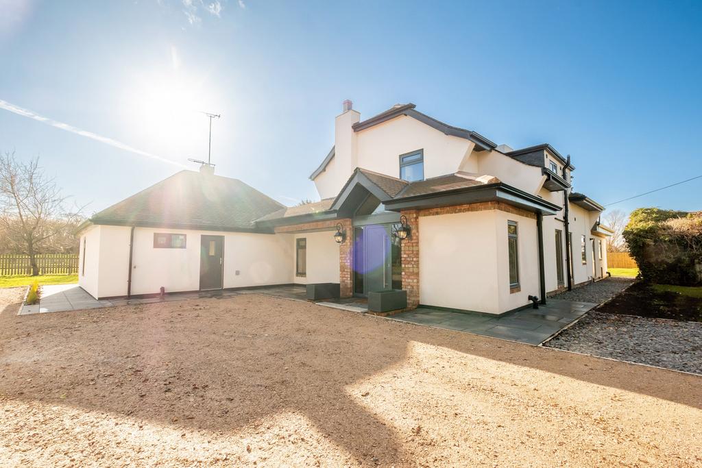 Ballam Road, Lytham, FY8 5 bed detached house for sale £1,500,000