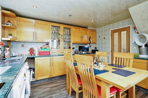2 bedroom semi-detached house for sale - Iveson Rise, Leeds, West Yorkshire