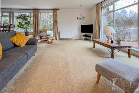 3a Allanshaw Gardens, Hamilton, ML3 8NT