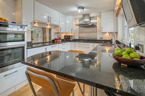3a Allanshaw Gardens, Hamilton, ML3 8NT
