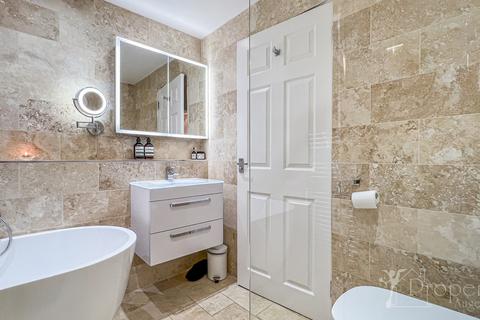 3a Allanshaw Gardens, Hamilton, ML3 8NT