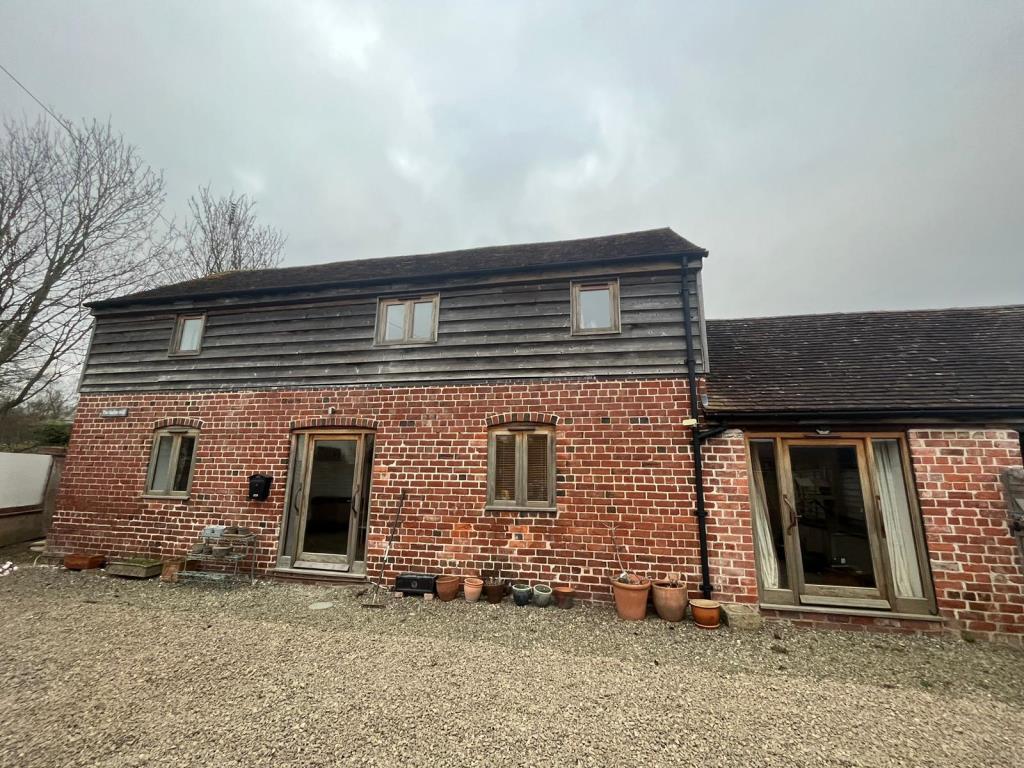 Yarpole, Herefordshire, HR6 3 bed link detached house for sale £325,000