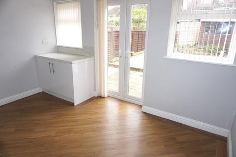 35 Angus Close, Chessington, KT9 2BW