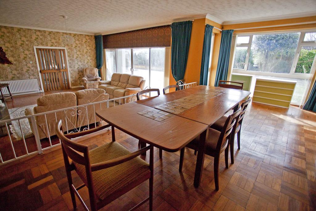 Corfe View Road, Corfe Mullen BH21 3 bed detached bungalow for sale £