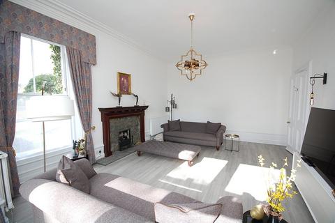 3 bedroom flat to rent, Northcote House, Northcote Road, Aberdeen, AB15