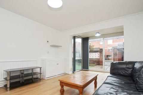 undefined, Oulton Close, Clapton