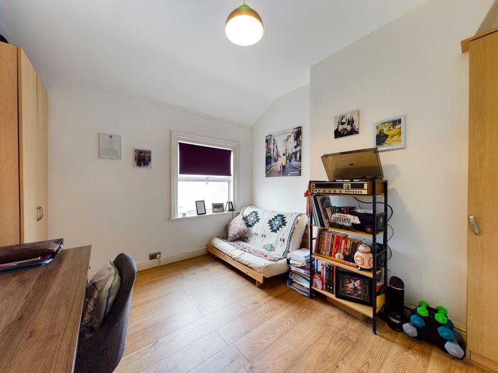Bedroom 2 (Double)
