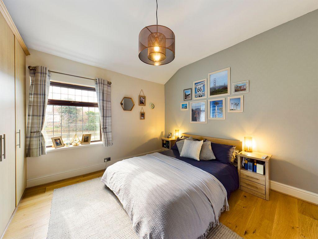 Bedroom 1 (Double)