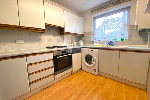 83 Fairway, Northampton, NN2 7JY