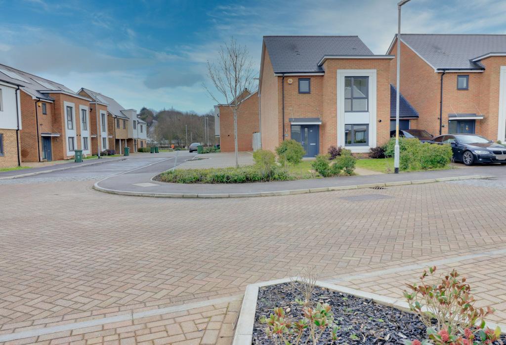 Havelock Drive, DA9 9XU, Greenhithe 3 bed semidetached house for sale