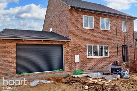 4 bedroom detached house for sale - Limetree Close, March