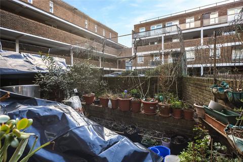 42 Lipton Road, London, E1 0LJ