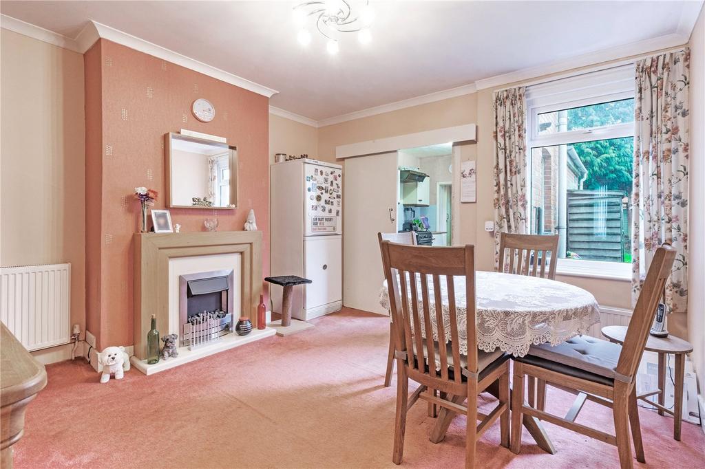 Napier Road, Tunbridge Wells, Kent, TN2 3 bed semidetached house for