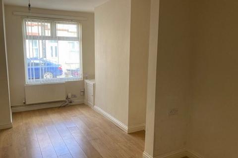 2 bedroom terraced house to rent, Botanic Place, Edge Lane, LIVERPOOL, Merseyside, L7