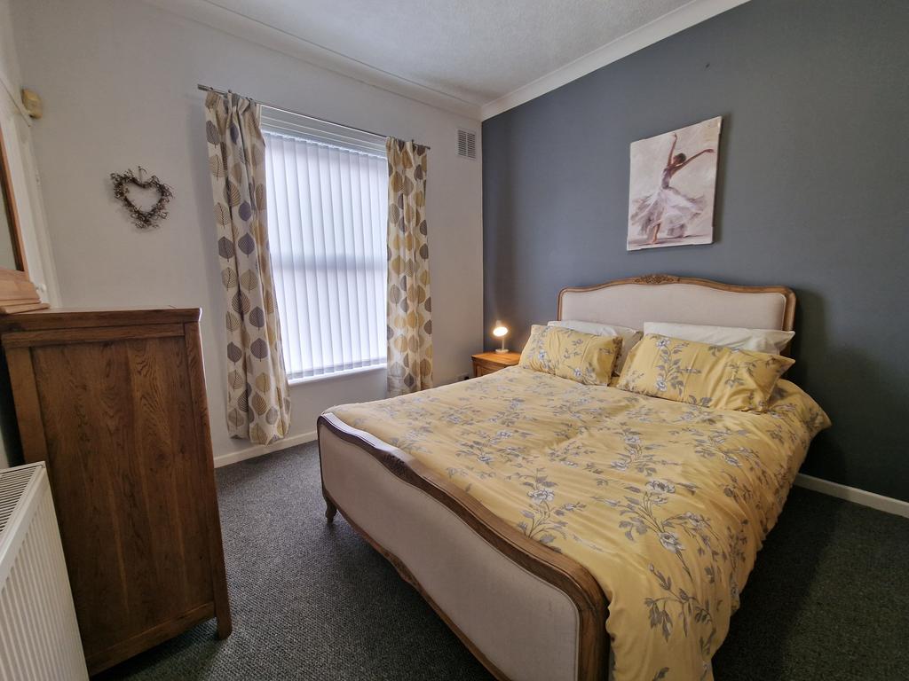 Albert Avenue, Hull, Yorkshire, HU3 1 bed flat to rent £750 pcm (£173 pw)