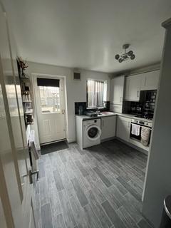 2 bedroom end of terrace house to rent, Chestnut Crescent, Barnsley S70