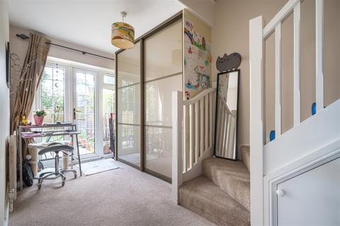 5 Beech Grove, Midhurst, GU29 9JA