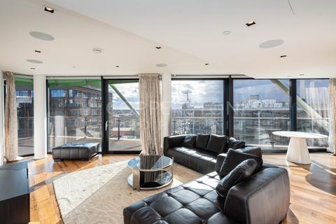 3 bedroom apartment to rent, 4 Riverlight Quay,Nine Elms, London