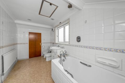 3 bedroom bungalow for sale, Balder Rise, Lee, SE12