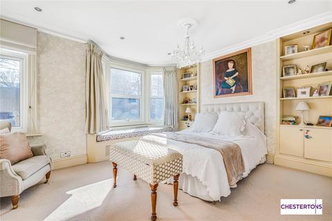 3 bedroom terraced house to rent, Kingwood Road, London