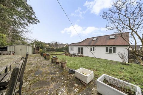 16 Upper Road, Denham, Uxbridge, UB9 5EJ