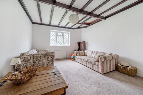 16 Upper Road, Denham, Uxbridge, UB9 5EJ