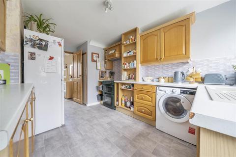 87 Coleridge Way, West Drayton, UB7 9HS