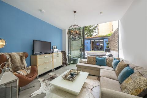 3 bedroom terraced house for sale - Cropley Street, Hoxton, London