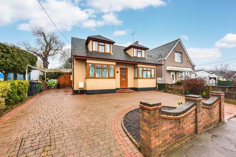 4 bedroom detached house for sale - Broad Oak Way, Rayleigh, SS6