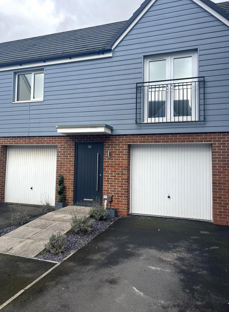 Spencer Way, Newport NP19 2 bed coach house £995 pcm (£230 pw)