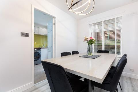 17 Gamrie Gardens, Glasgow, G53 7PH