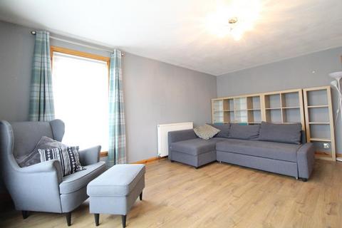 2 bedroom flat to rent, Balgownie Brae, Top Floor, AB22